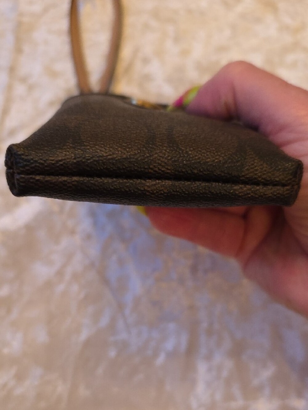 Coach NWOT Chic Compact Dark Brown Signature Wristlet Wallet with Tan Strap - Picture 6 of 13